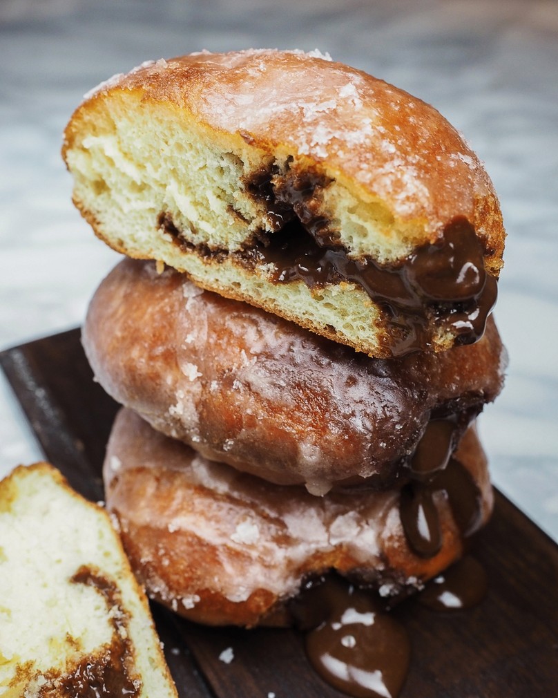 Pączki z kremem czekoladowym