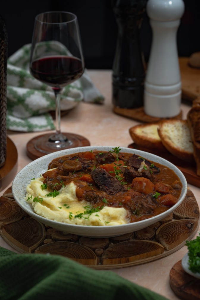 Wołowina po burgundzku (boeuf bourguignon)