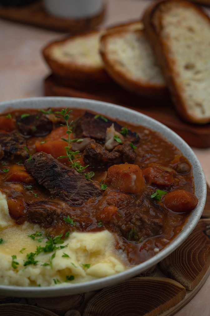 Wołowina po burgundzku (boeuf bourguignon)