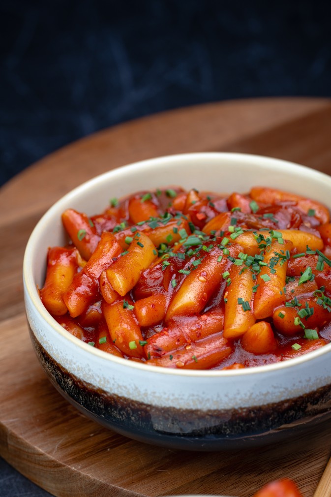 Tteokbokki - pikantne koreańskie kluski ryżowe