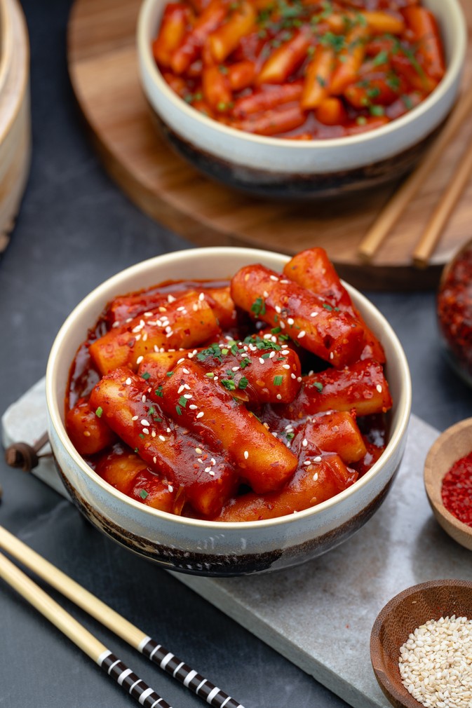 Tteokbokki - pikantne koreańskie kluski ryżowe