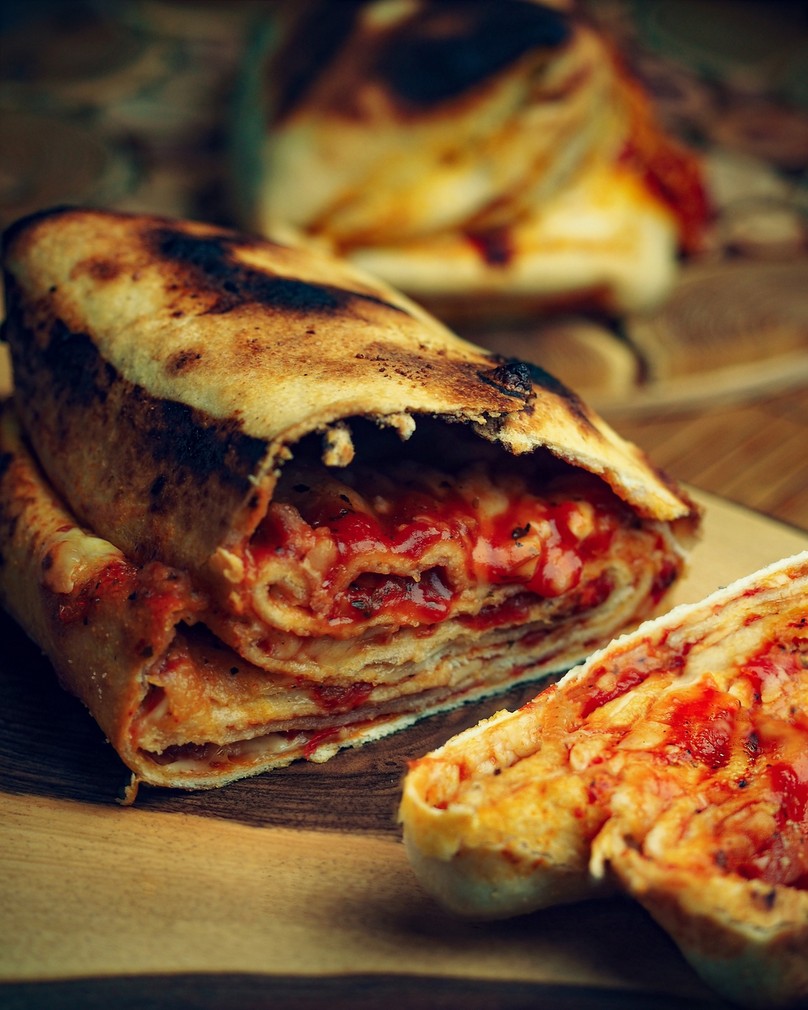 Scaccia ragusana, sycylijski nadziewany chleb