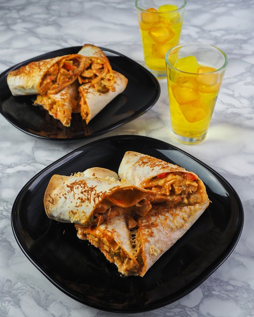 Prosta i szybka tortilla z kurczakiem